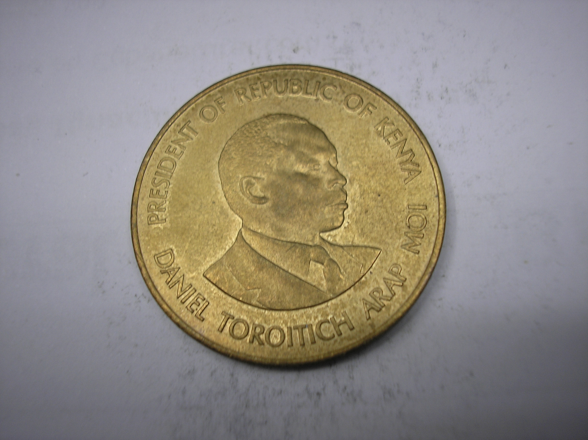 KENIA. 10 CENTS DE METAL DE 1980