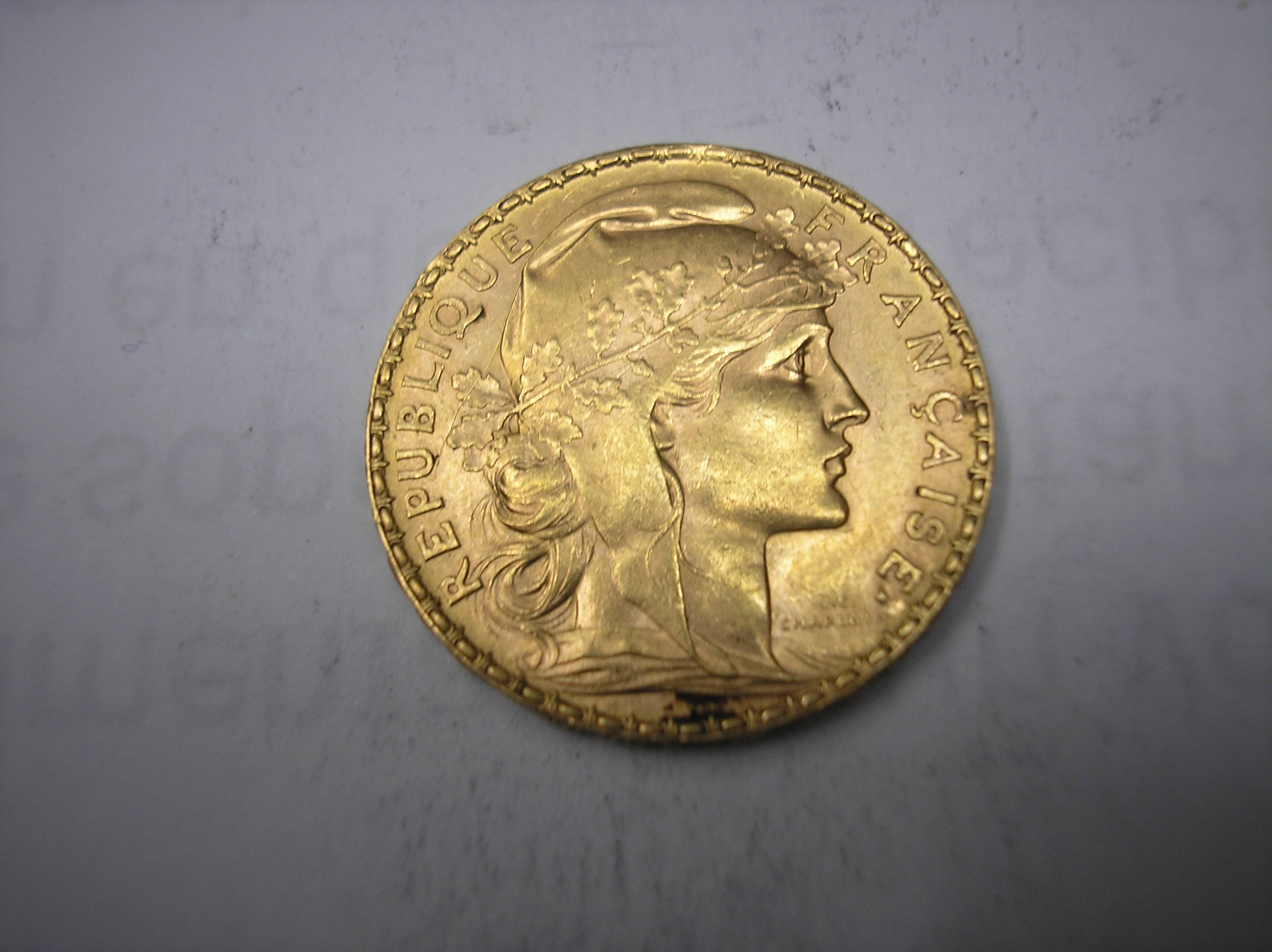 FRANCIA . 20 FRANCOS DE ORO DE 1910. REPUBLICA