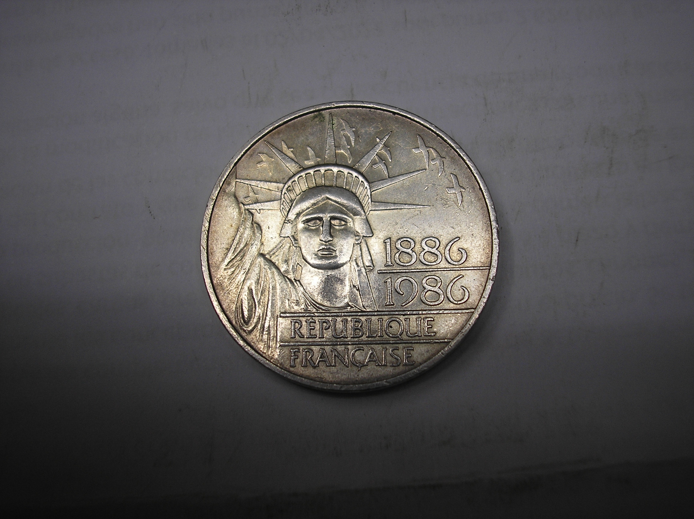 FRANCIA, 100 FRANCOS DE PLATA DE 1986.ESTATUA LIBERTAD