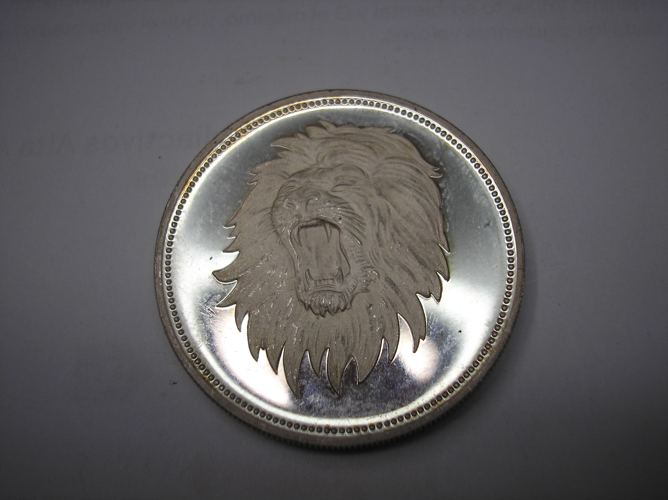 YEMEN, 2 RIYALS DE PLATA DE 1969. CON LEÓN